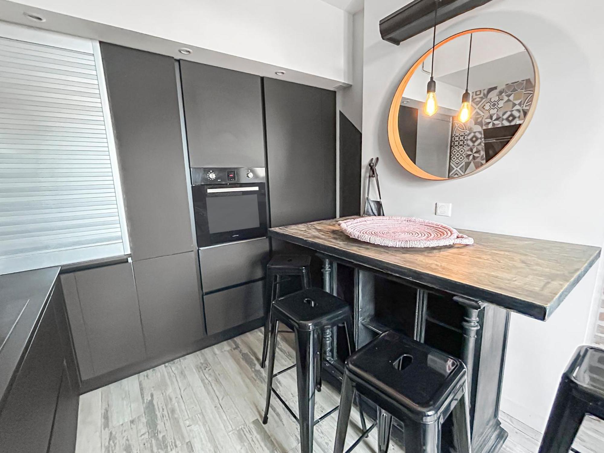 Apartment Hyper Centre - Spacieux Avec Balcon